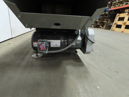 178" to 253" Center Drive Slide Bed Conveyor 18" Plastic Chain Belt 130FPM 3Ph