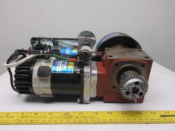Sanyo Denki L720-039E84 170W 30V 2600RPM Servo 50:1 Reducer Brake Drive Assembly