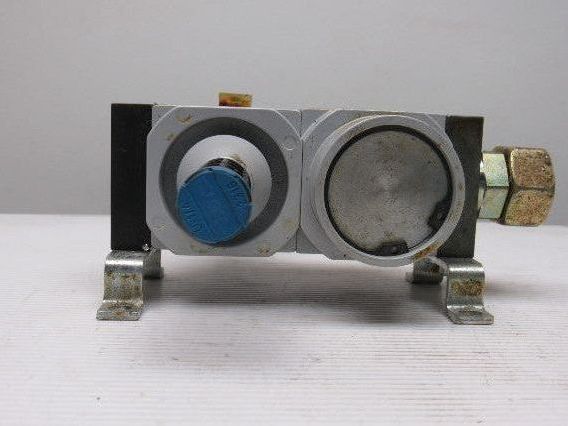 Festo HEE-D-MIDI & HEL-D-MIDI Pneumatic Valve Assembly 24VDC