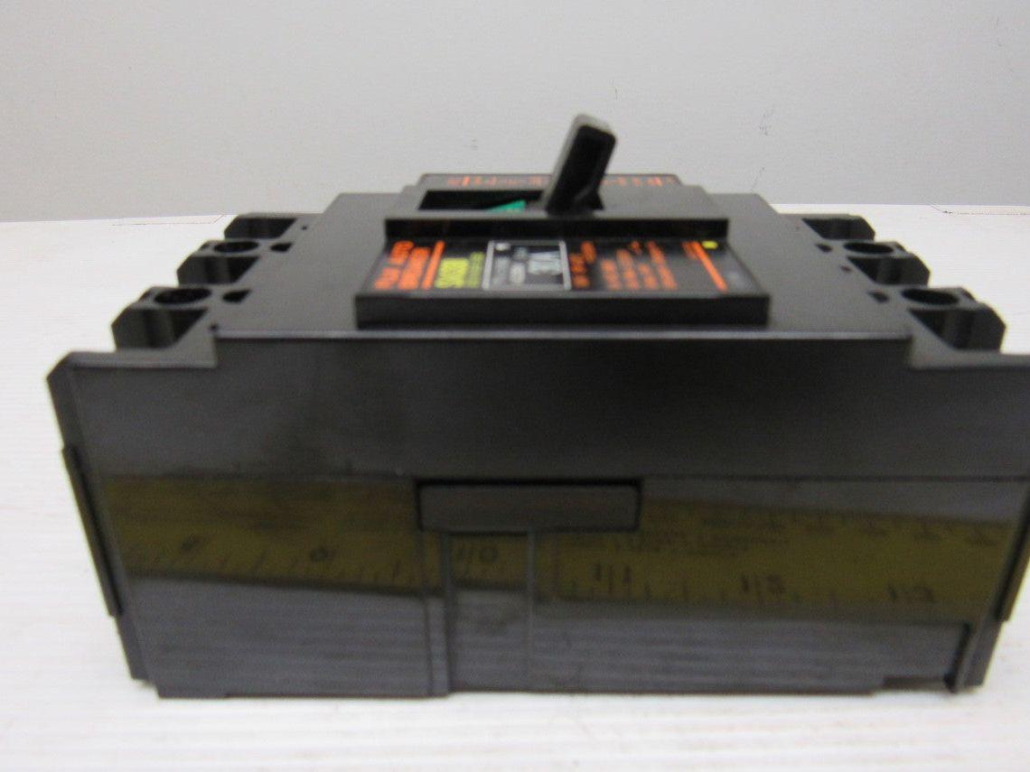 Fuji Electric BB3ASB-030 Auto Breaker 3Pole 30A 550VAC