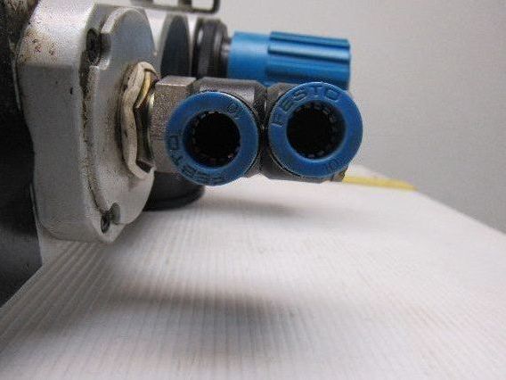 Festo LFR-D-7-MIDI-A/Festo LF-D-5M-MIDI-A Pneumatic Filter Regulator 1/2" NPT