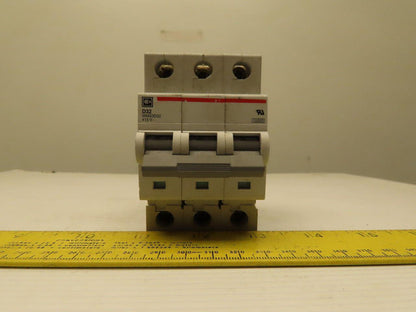 Eaton Cutler Hammer WMS3D32 415V 32AMP 3 Pole Circuit Breaker DIN Rail Mount