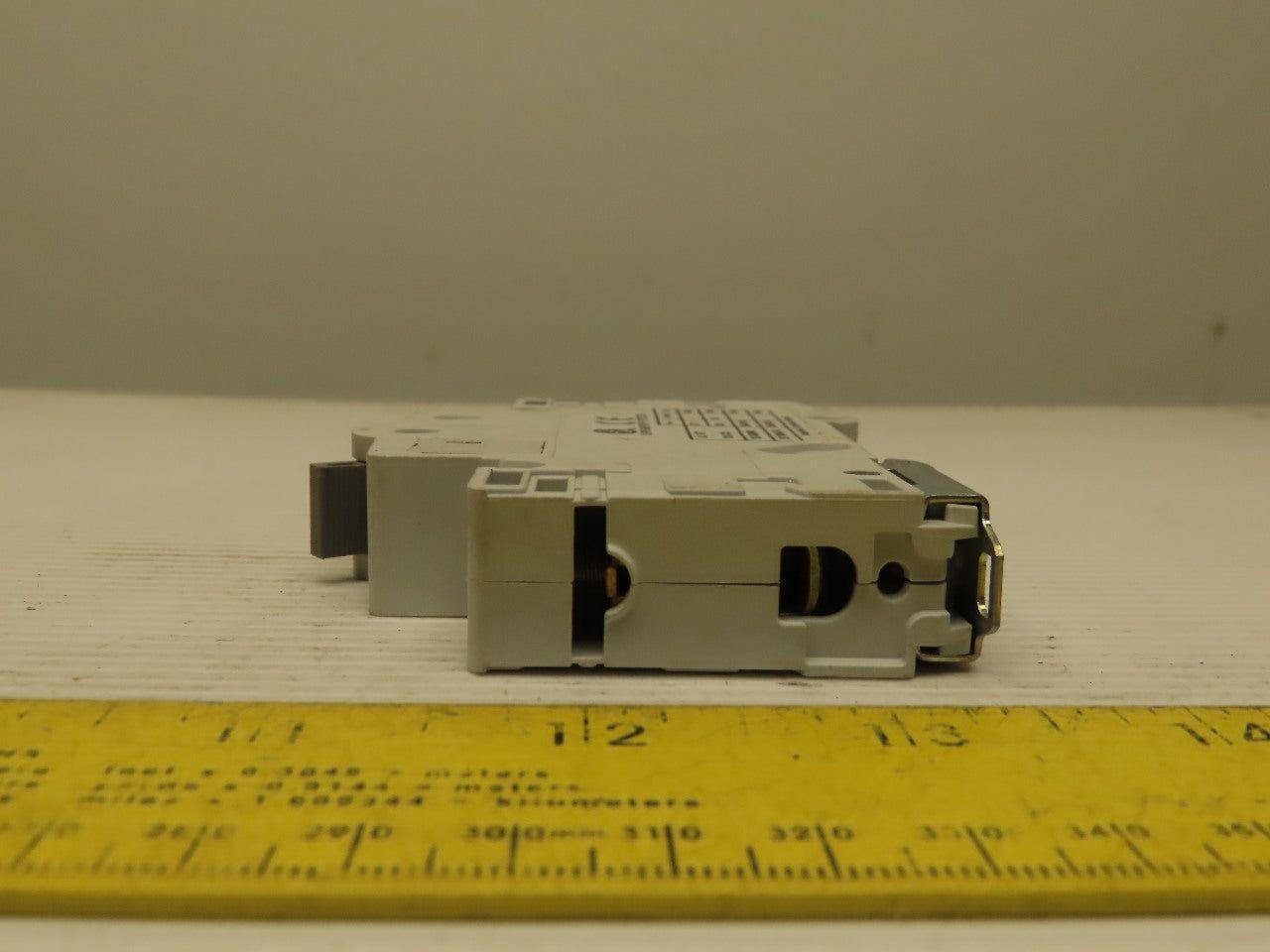 Eaton Cutler Hammer WMS1D13 13A 1 Pole Circuit Breaker DIN Rail Mount Lot of 2