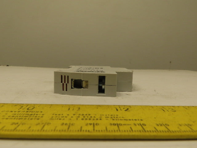Eaton Cutler Hammer WMZS1D08 8A 1 Pole Circuit Breaker DIN Rail Mount Lot of 3