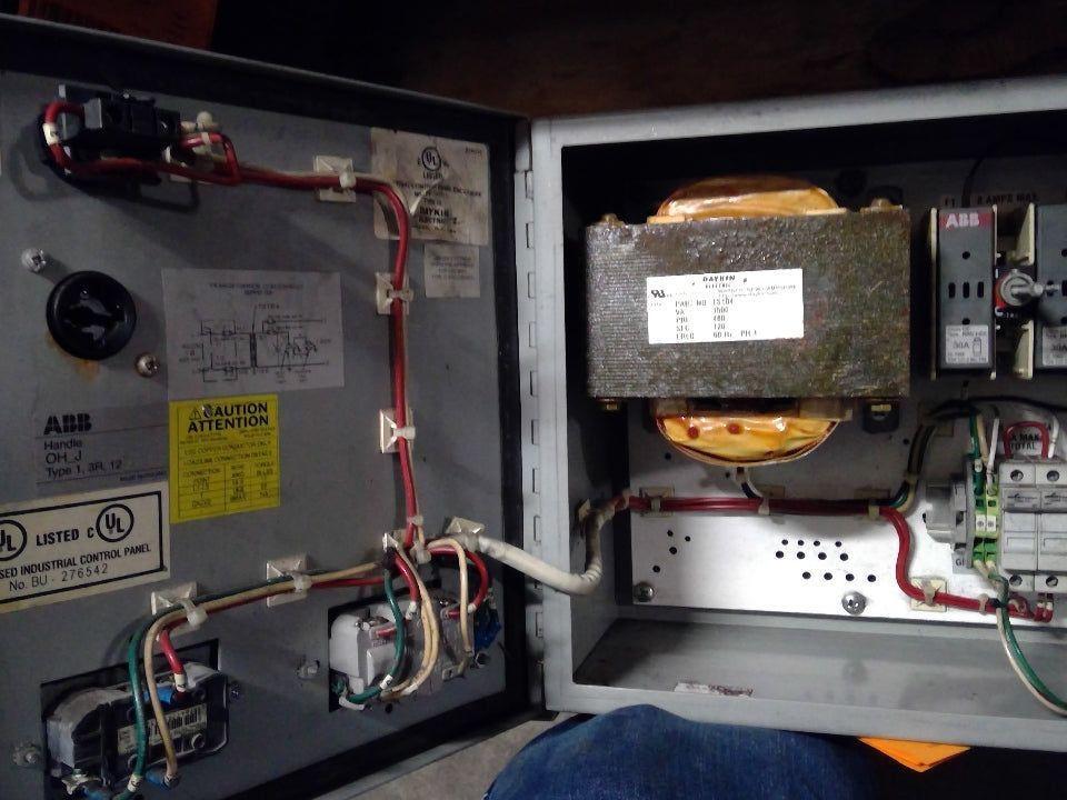 Daykin GPFB-03 Enclosed Transformer Disconnect 1500VA 480V Pri 120V Sec 1PH