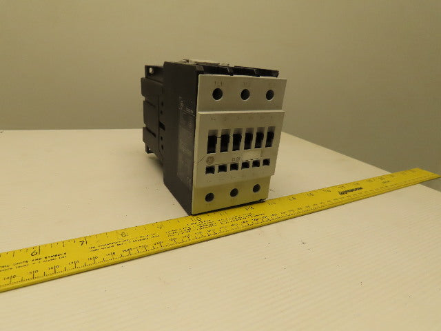 General Electric CL09E300M 3 Pole Contactor 24-28V AC/DC Coil