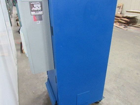 Ice/Stations IS56 Free Standing Enclosure W/McLean M28-0216-6013 AC Unit
