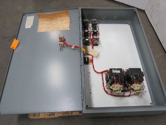 Square D 8901 SQC-8 Ser A 480V 3 Pole 100A Transfer Switch