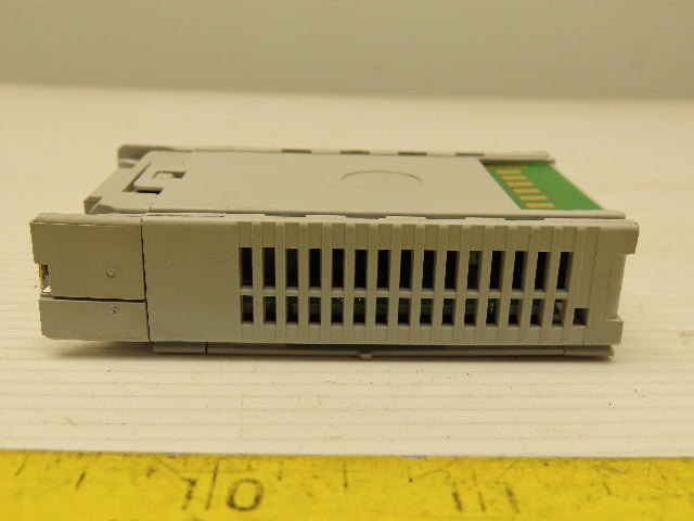 Allen Bradley 198-IB2XOW1/B IB2X0W1 DC Input Relay Output Series B