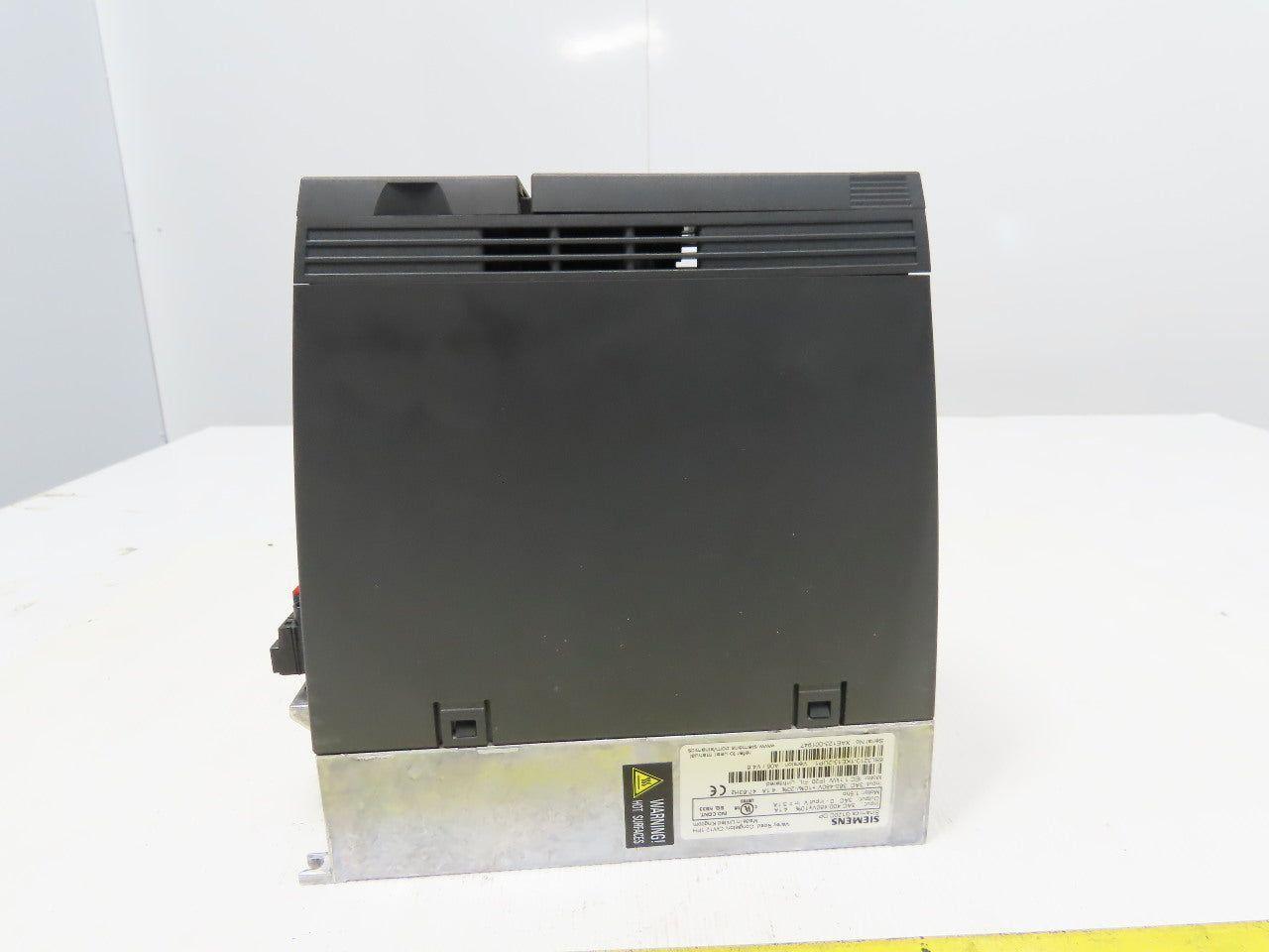 Siemens 6SL3210-1KE13-2UP1 Sinamics G120C DP 1.5HP 380-480V 4.1A