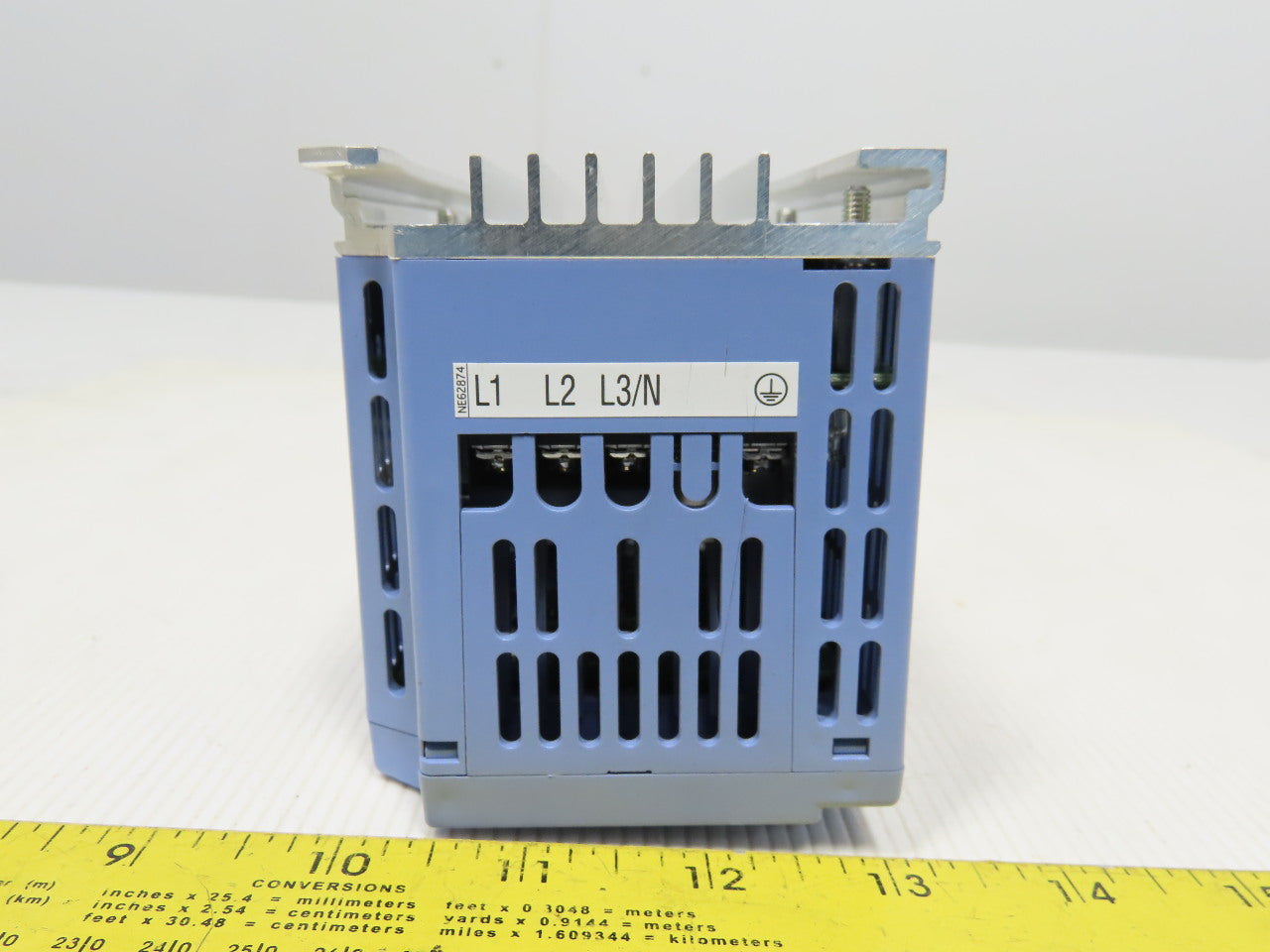 Hitachi X200-002NFU Inverter 0.2(1/4)HP  200-240V 3Phase 3.1A