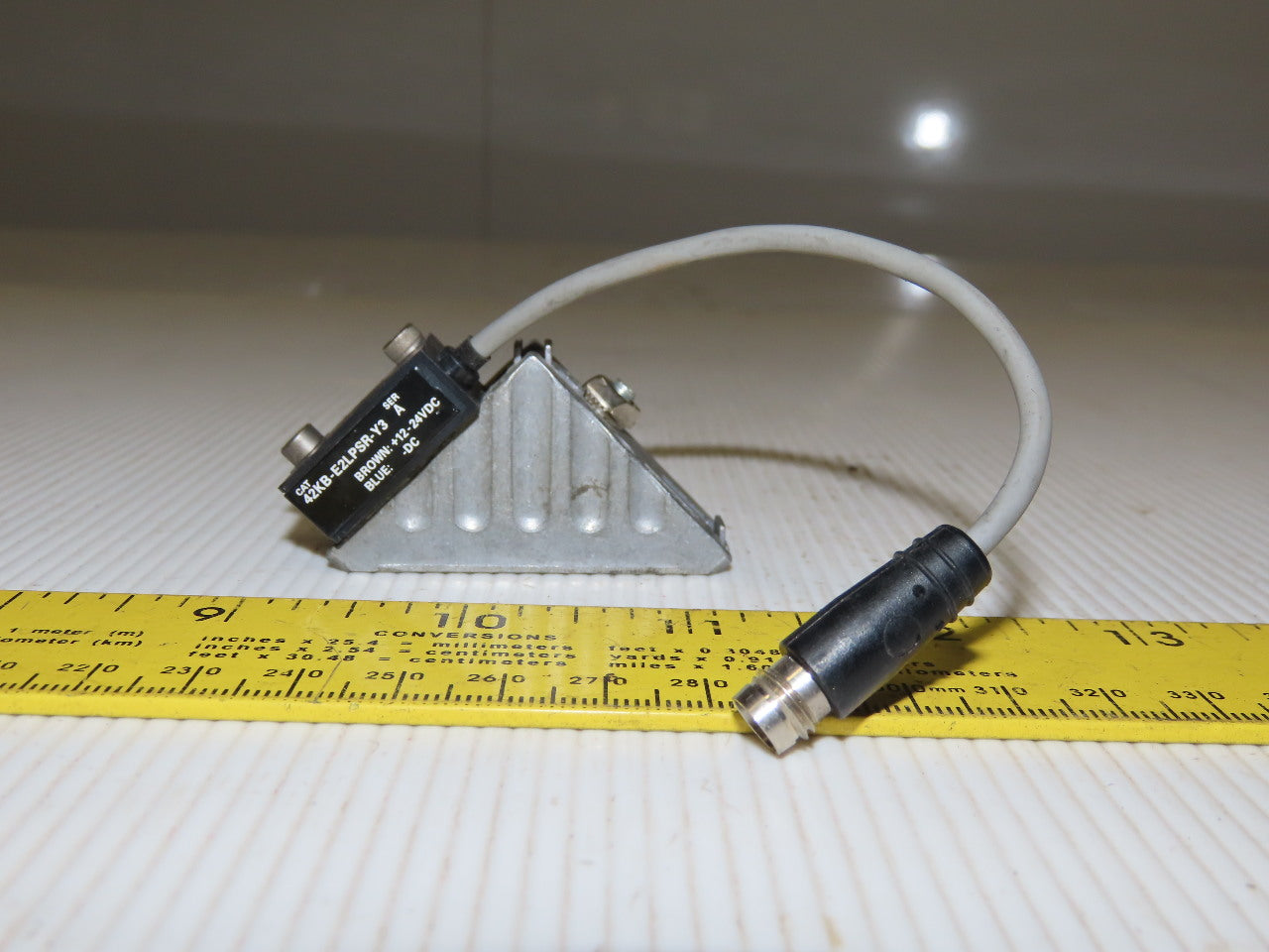 Allen Bradley 42KB-E2LPSR-Y3 Ser A Micro Rectangular Photoelectric Sensor