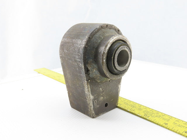 LN8 Vibratory Shaker Rod End Mount 7/8" Shaft 1"-8 Threaded End