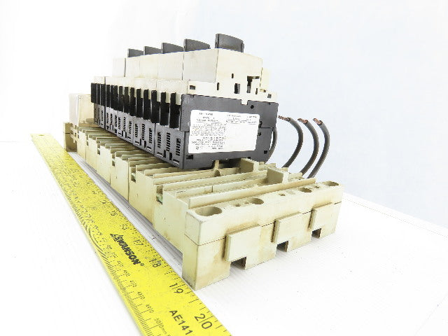 Siemens 3RV1421-1JA10 Circuit Breaker W/Adapter Plug 8US1 051-5DJ07 Assy.