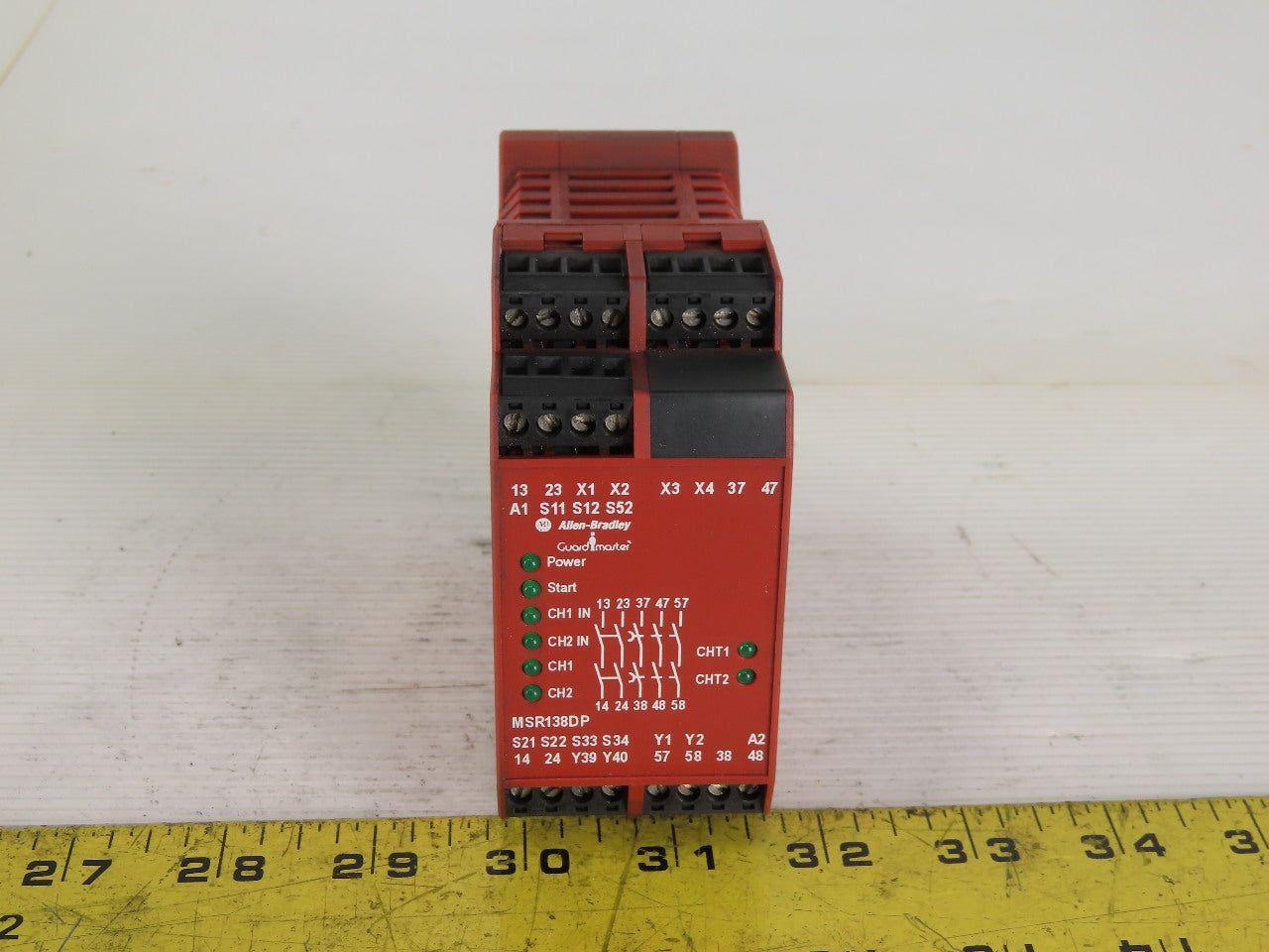 Allen Bradley 440R-M23080/B Guard Master 115V Delay 1Sec Series B DIN Rail Mount