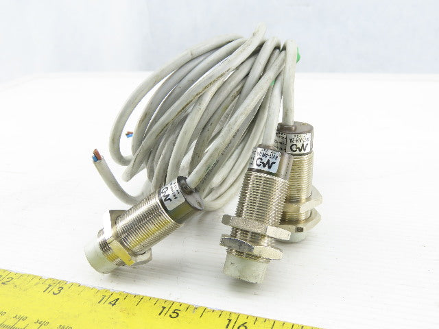 AK1-AN-2A Proximity Sensor 10-30 VDC Lot of 3