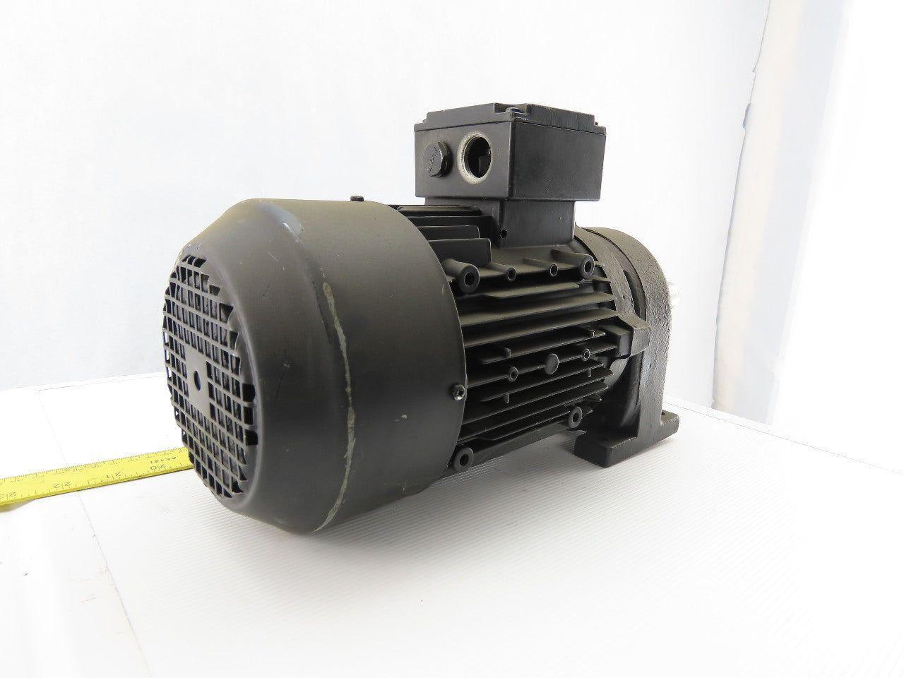 Nord SK 01 F Inline Metric Gearbox Speed Reducer 400V 50Hz 9.41:1 Ratio