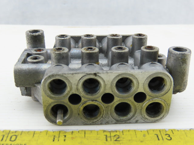 Showa SG608 Grease Distributor Manifold Block