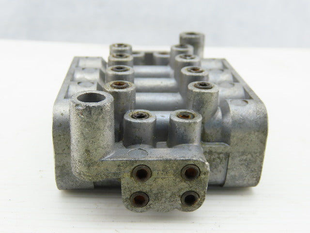 Showa SG608 Grease Distributor Manifold Block
