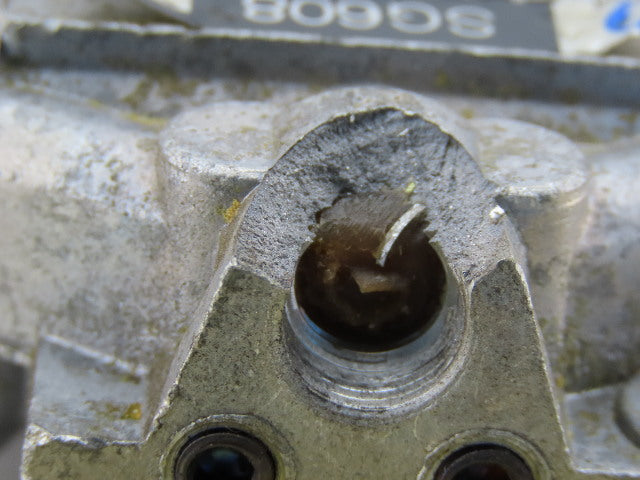 Showa SG608 Grease Distributor Manifold Block