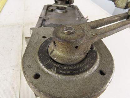 Barber-Colman EA57 Actuator 0.65A 120V 40W W/2-3706 1/2" NPT Valve