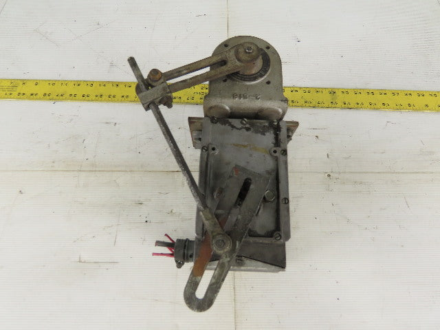 Barber-Colman EA57 Actuator 0.65A 120V 40W W/2-3706 1/2" NPT Valve