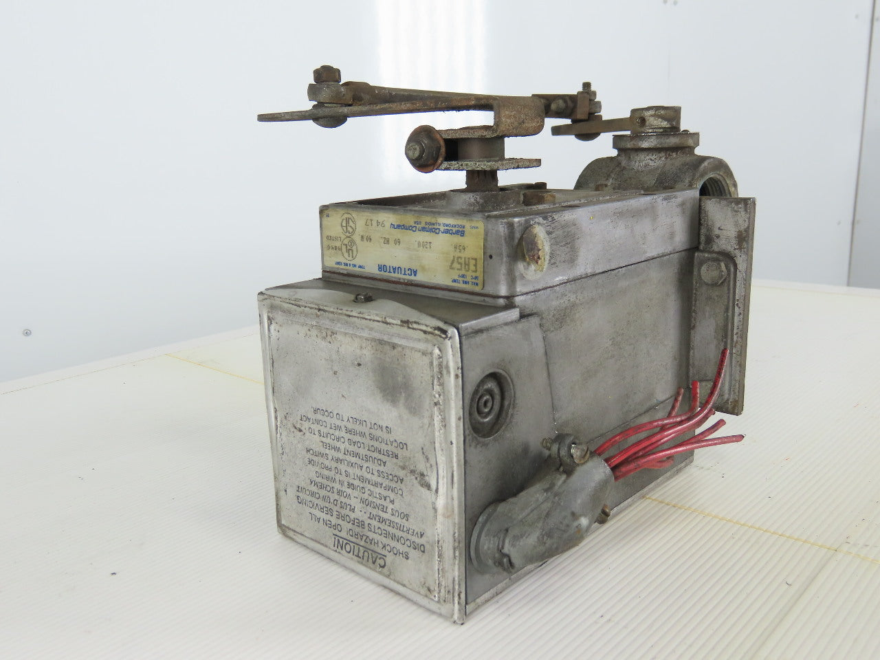 Barber-Coleman EA57 Actuator 0.65A 12V 60Hz 40W 1-1/2 NPT