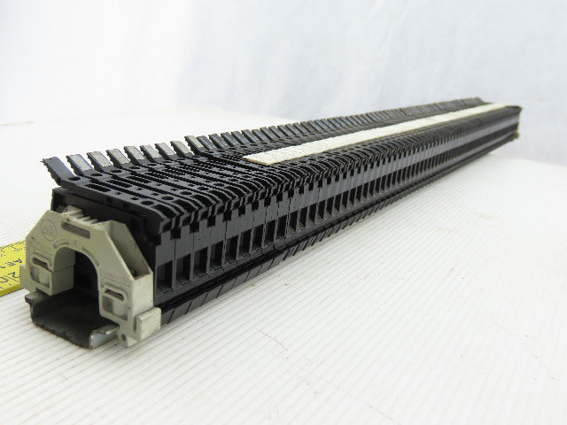 Allen Bradley 1492-WFB4 DIN Rail Mount 72 Fuse Holders