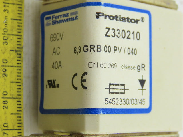 Ferraz Shawmut Z330210 Fuse 690VAC 40A 3 In Box
