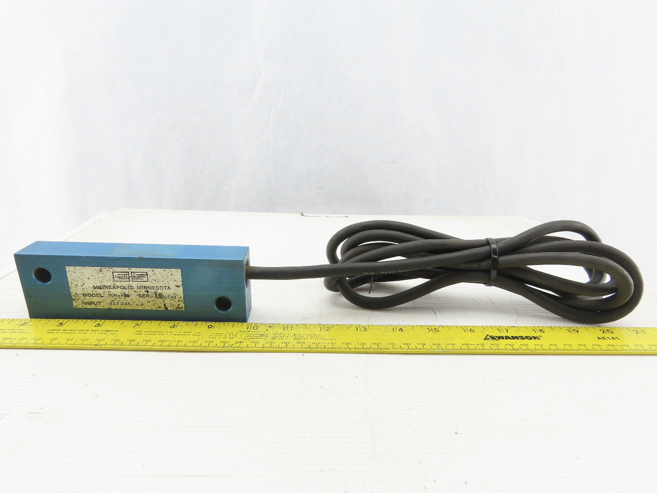 Electro Sensors VUM-800 Vibration Monitor 115VAC