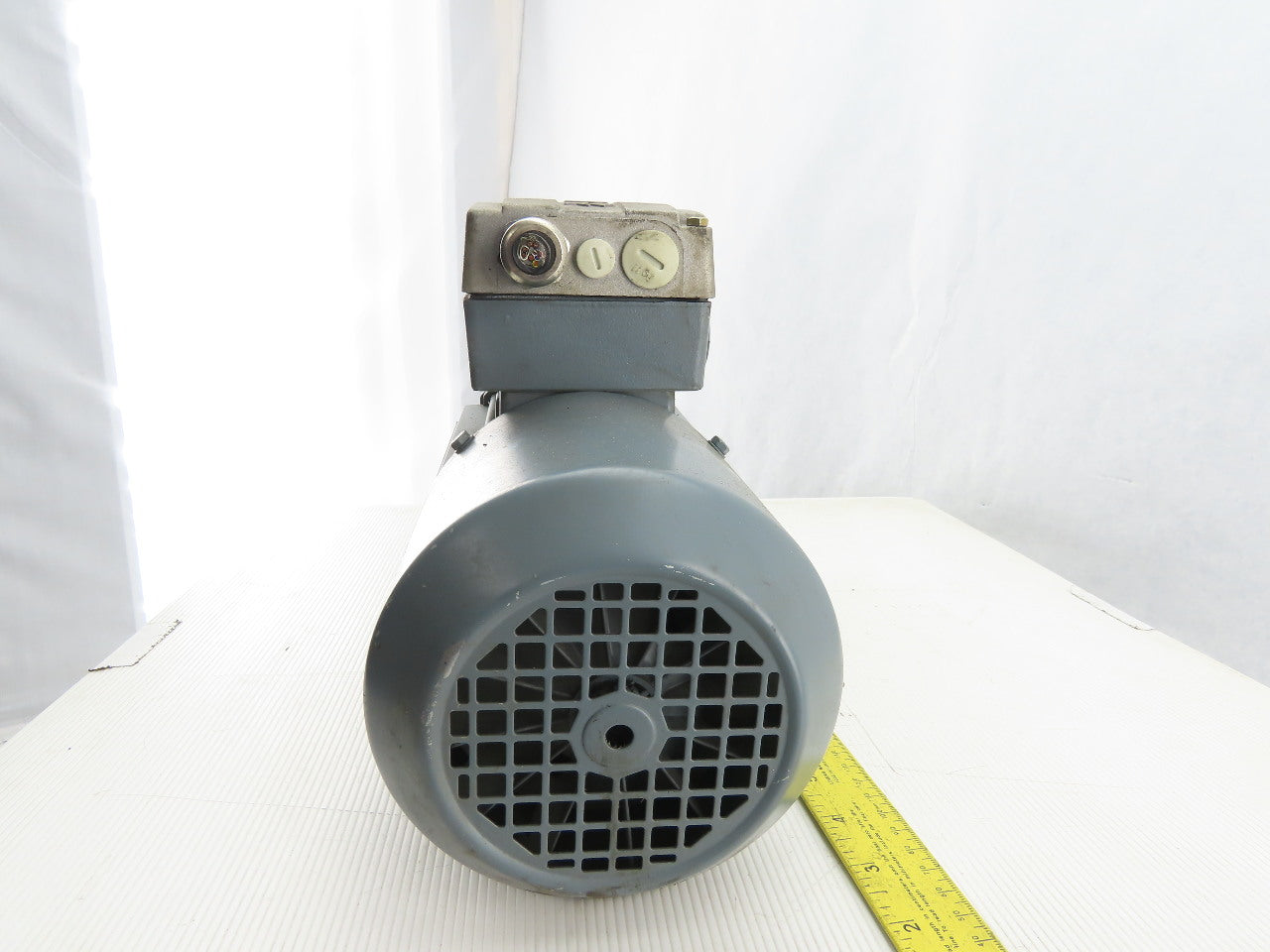 SEW-EURODRIVE WA30 DT80K4/BMG/TH/ISU 0.55KW Gear Motor 230/460V 3Ph 62RPM