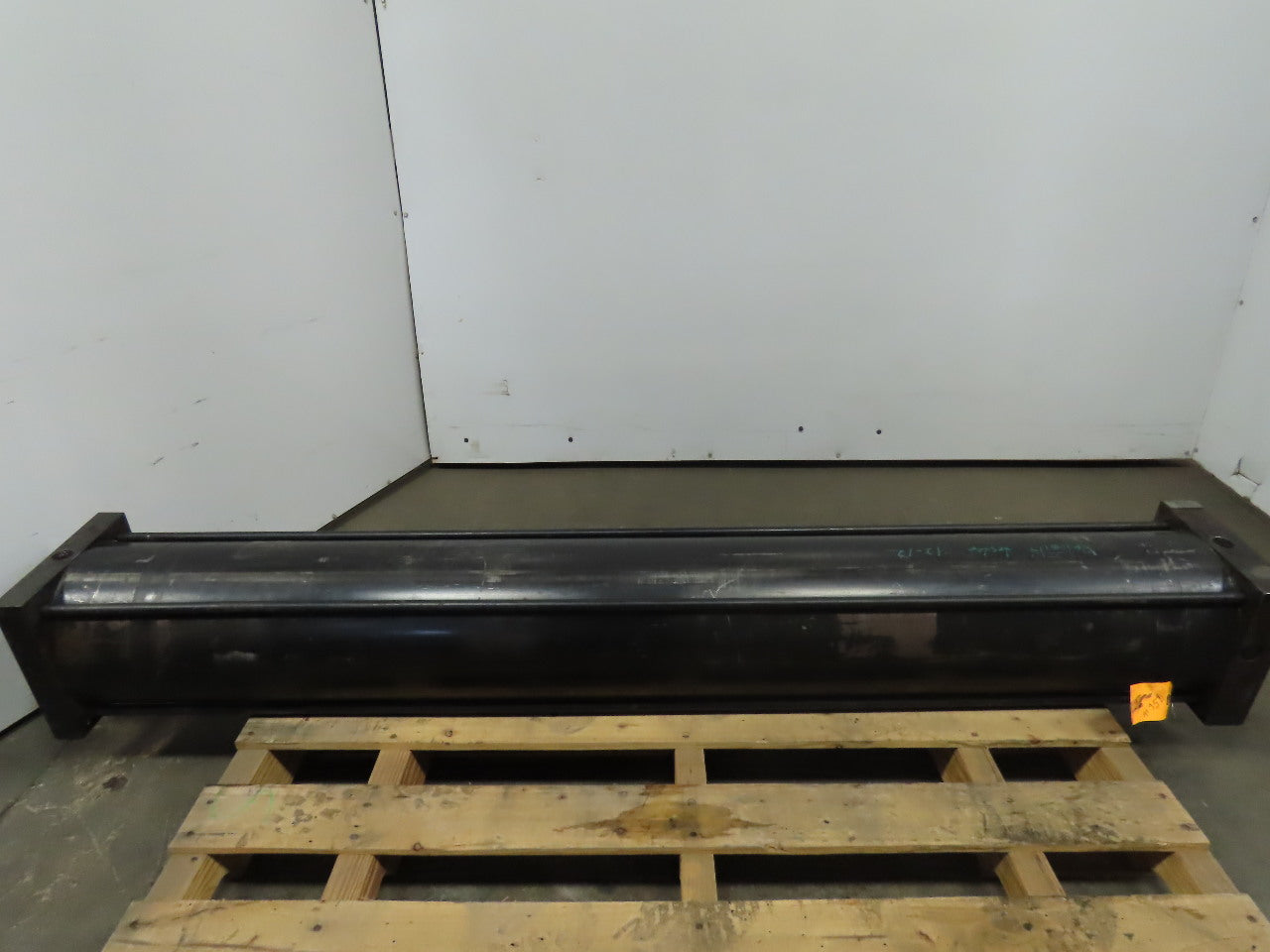 Pneumatic Air Cylinder 8" Bore 56" Stroke Double Acting