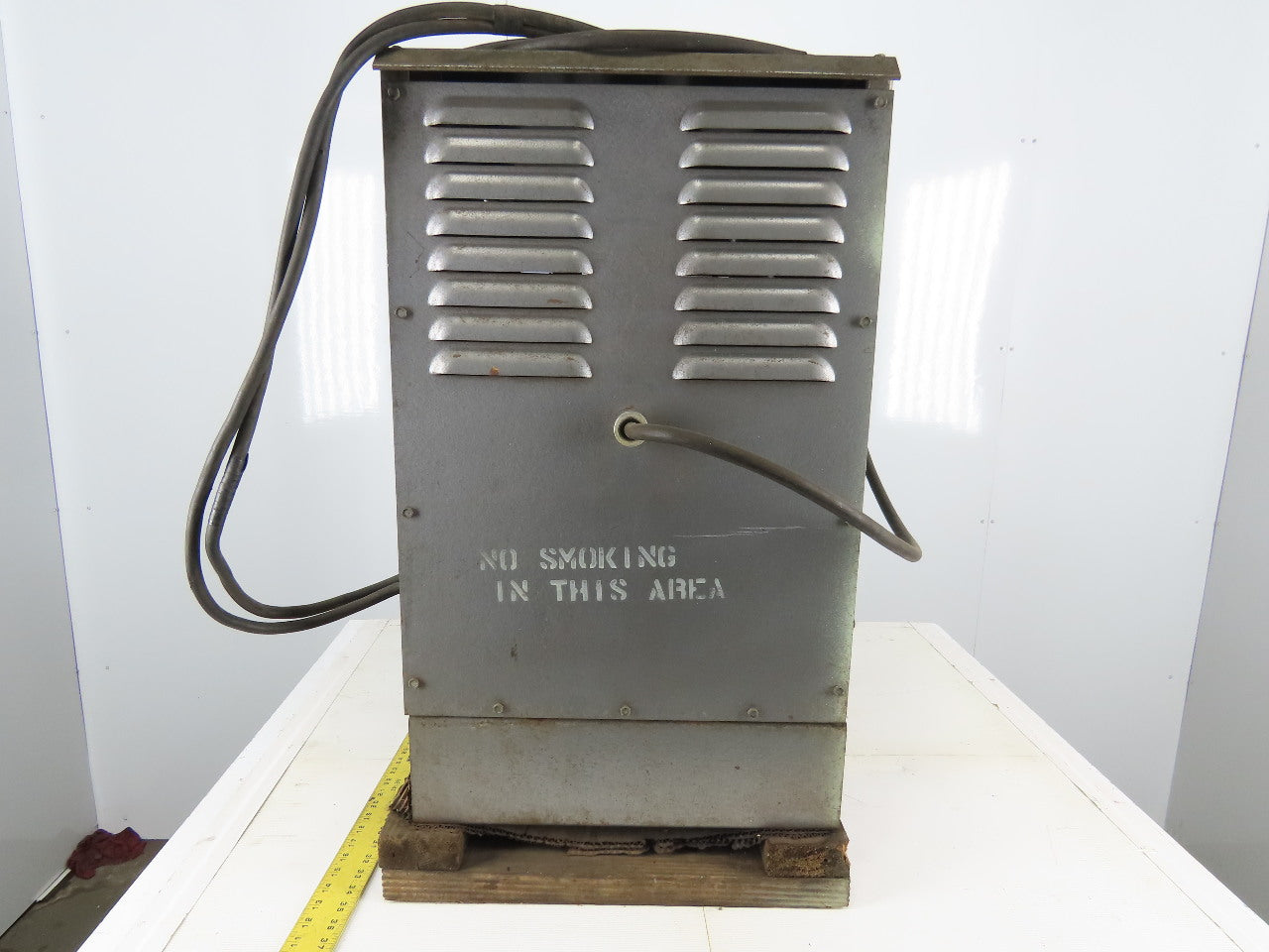 Barrett ASR-B6-540 240/480V Input 6 Cell 12VDC 540AH Forklift Battery Charger