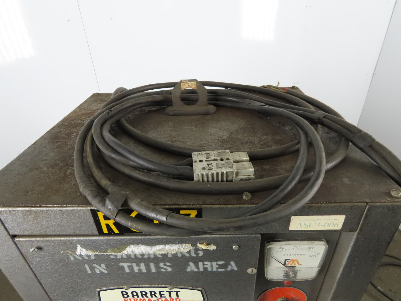 Barrett ASR-B6-540 240/480V Input 6 Cell 12VDC 540AH Forklift Battery Charger