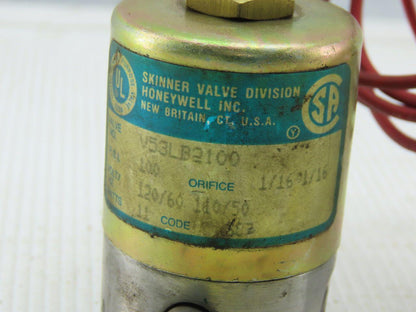 Skinner V53LB2100 120V Solenoid Operated Valve 1/4" Ports Lot Of 2