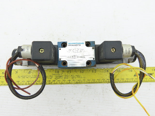 Rexroth 4640864 4/3 Position Double Solenoid  Valve 48VDC