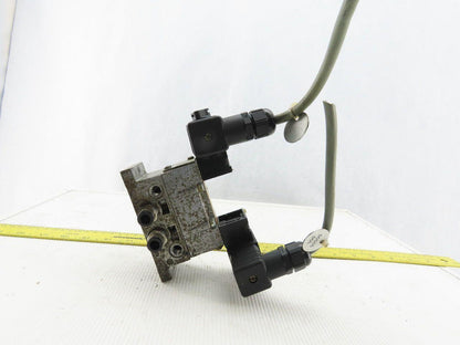 Norgren SXE9773-Z50 Pneumatic Solenoid Valve W/19126 Base 110/120V 1/8"NPT