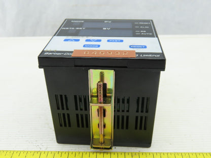 Barber Coleman MAQ 8-01900-001-0 Limitrol Temperature Controller 1/4 DIN