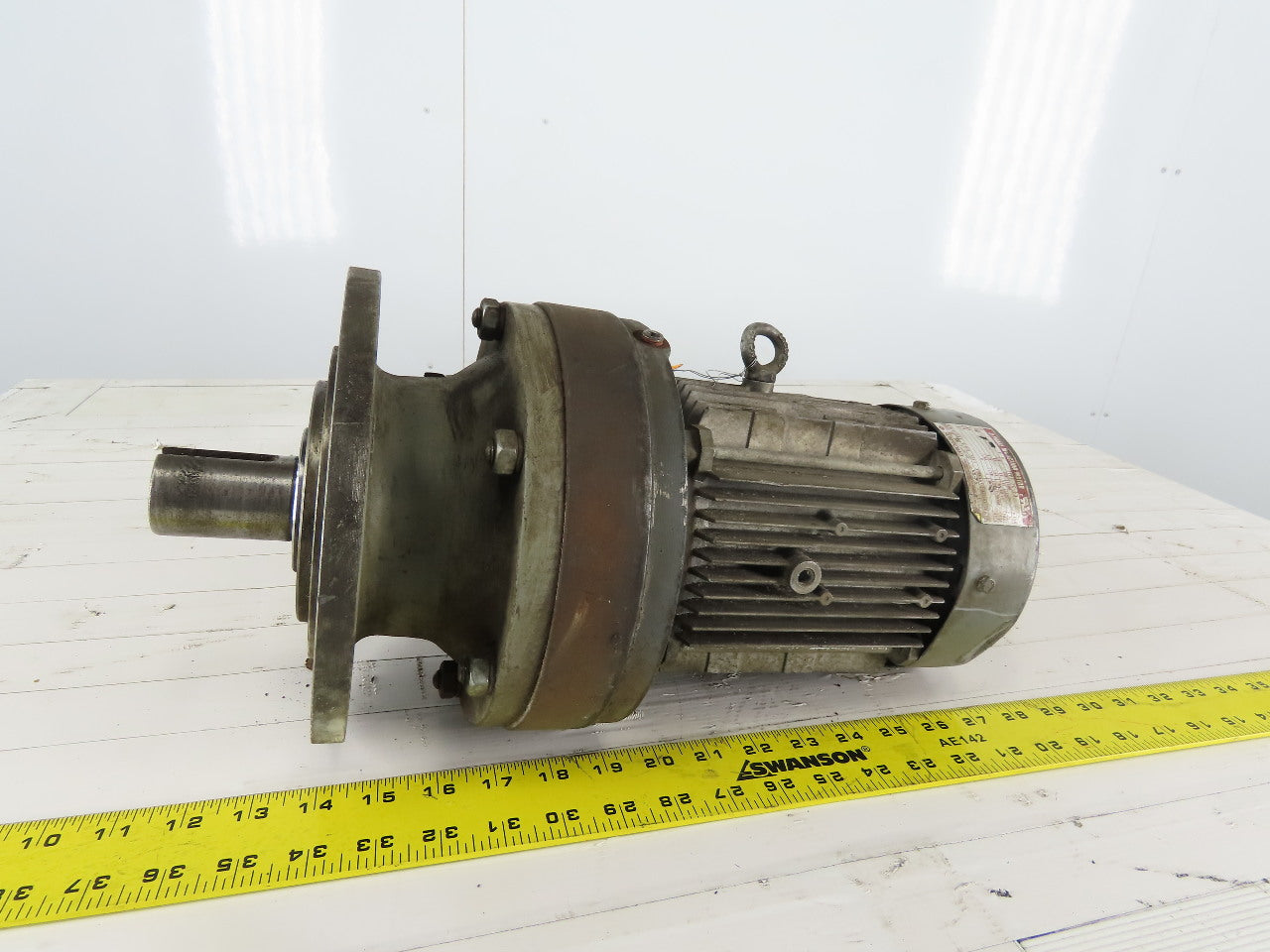 Sumitmo In Line Gear Box Speed Reducer 50:1 Ratio 34.8rpm 208-230/460V