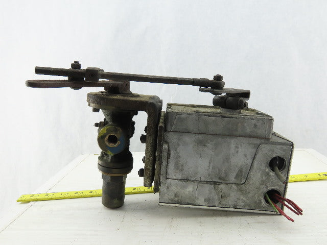 Barber-Coleman EA57 Actuator 0.65A 120V 60Hz 40W W/2-3706 3/8" NPT Valve
