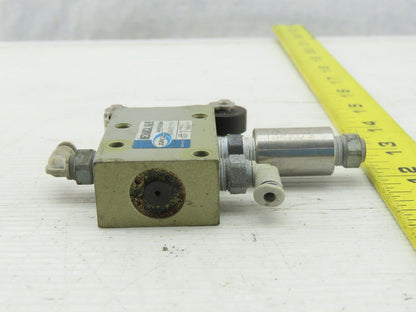 TPC UDM230-01R Mechanical Pneumatic Valve 1/8" NPT