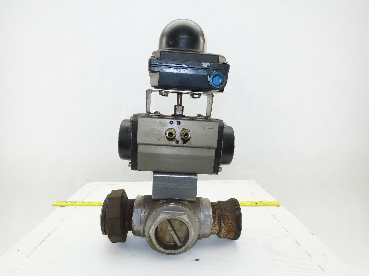 Durair II AP075N Pneumatic Actuator W/2" NPT 3 Way Valve