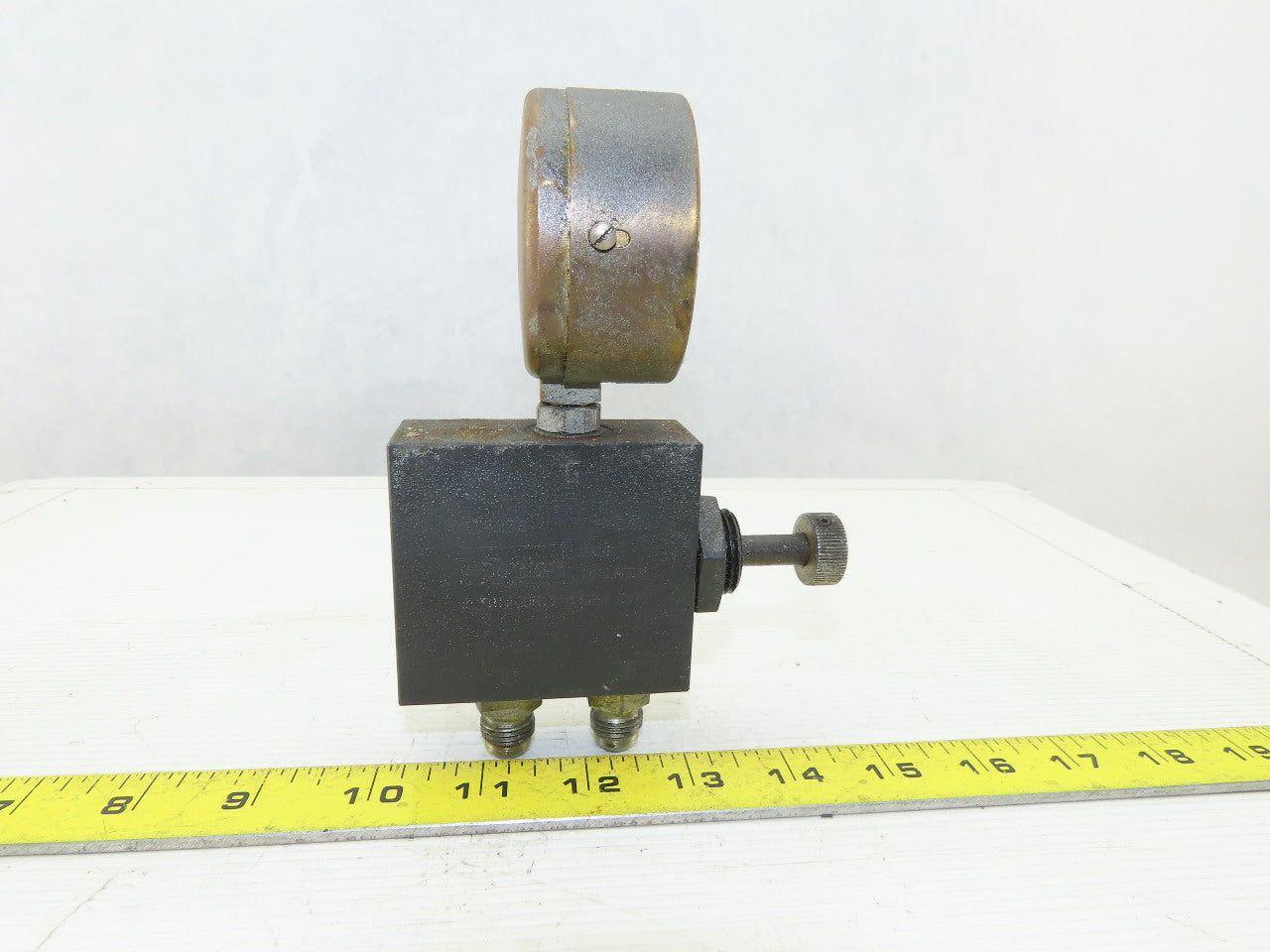 Parker GT420S Hydraulic Isolator Valve W/Gauge