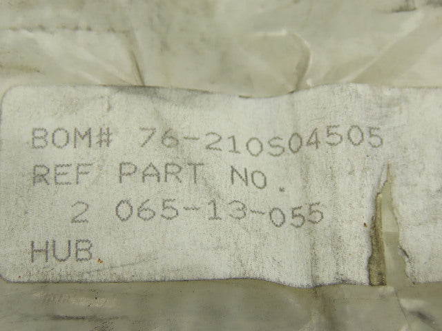 2 065-13-055 Gear Hub