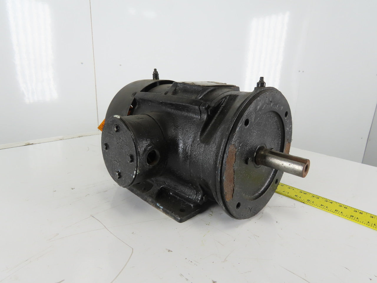 Reliance Electric P18G6036F 3Hp Electric Motor 230/460V 3Ph 184TC Frame 1730RPM
