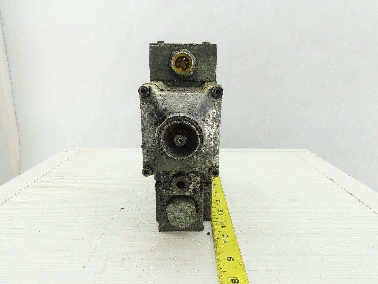 Rexroth 4WE10J21/AW110NDLK25V Hydraulic Directional Control Valve Z2FS10-5-31/V