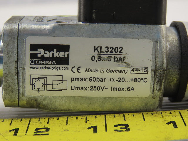 Parker KL3202 Adjustable Pneumatic pressure Switch 0.5-8 Bar 250V Max 6A