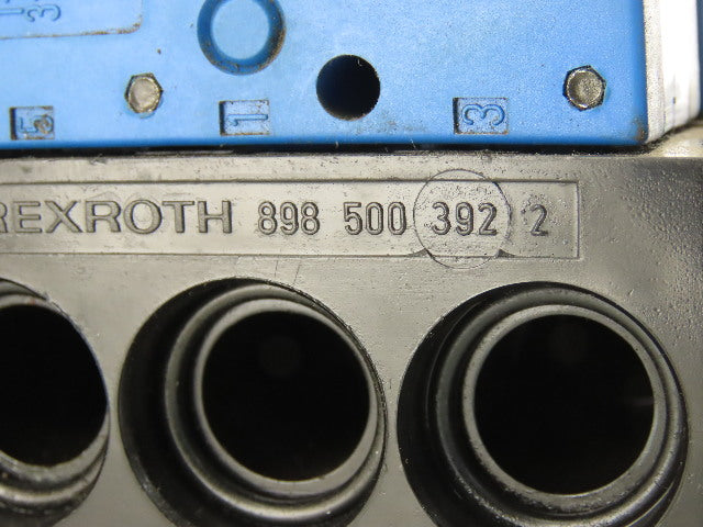 Rexroth PW67697-5C Pneumatic Valve 24VDC Coil W/Manifold Bank Of 5 W/Silencers