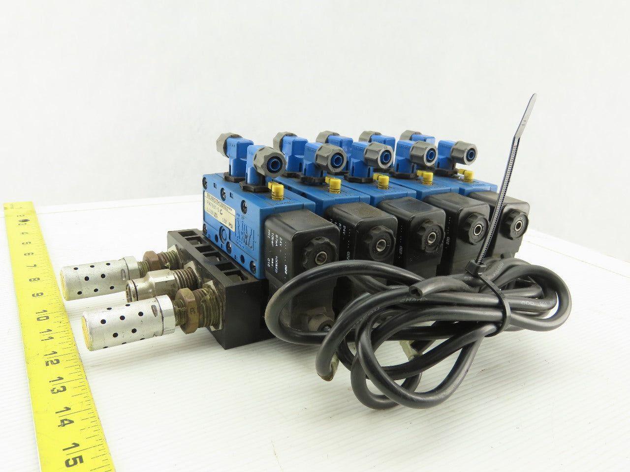 Rexroth PW67697-5C Pneumatic Valve 24VDC Coil W/Manifold Bank Of 5 W/Silencers