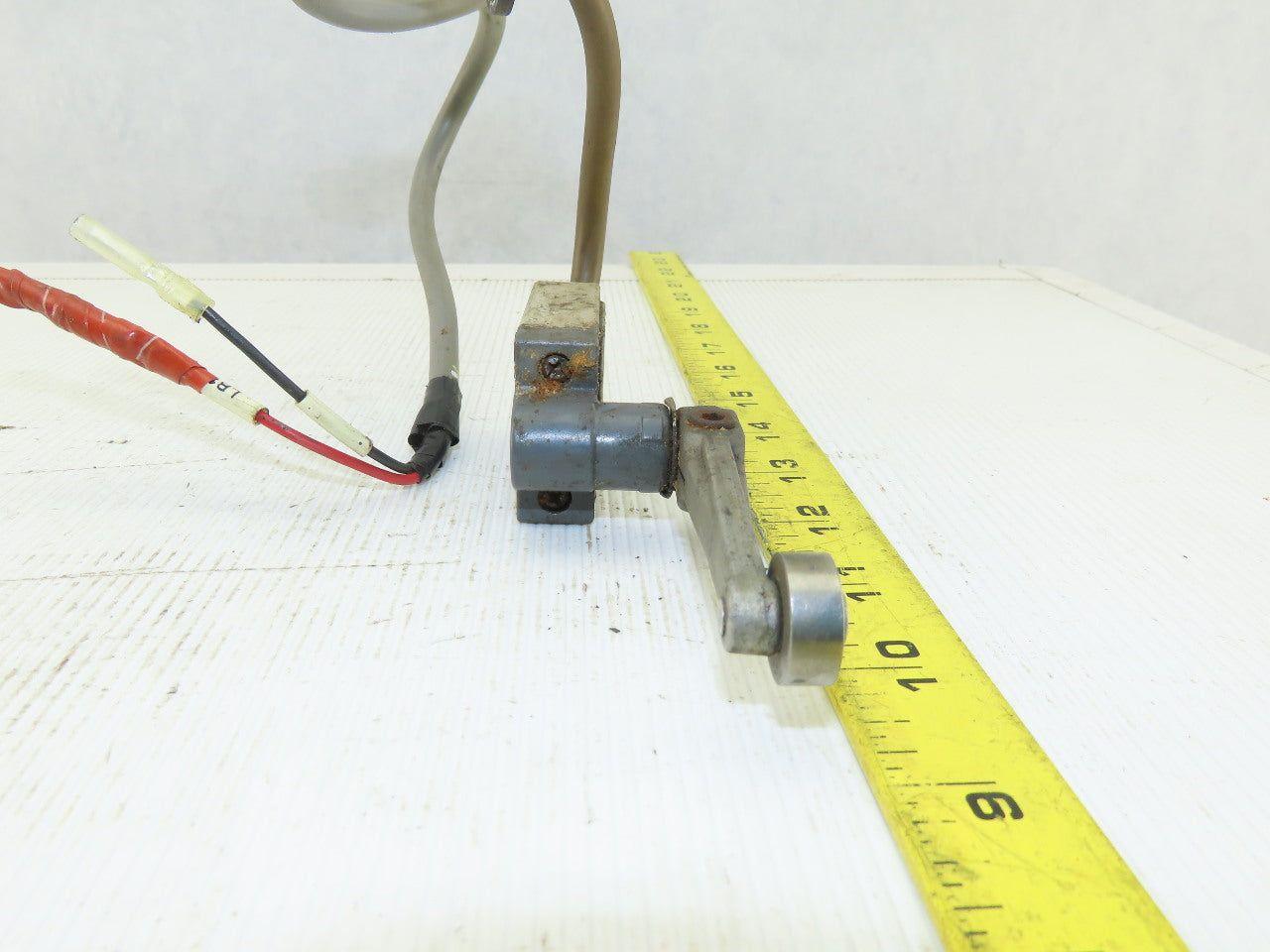 Omron D4C-442B Limit Safety Switch Roller Arm